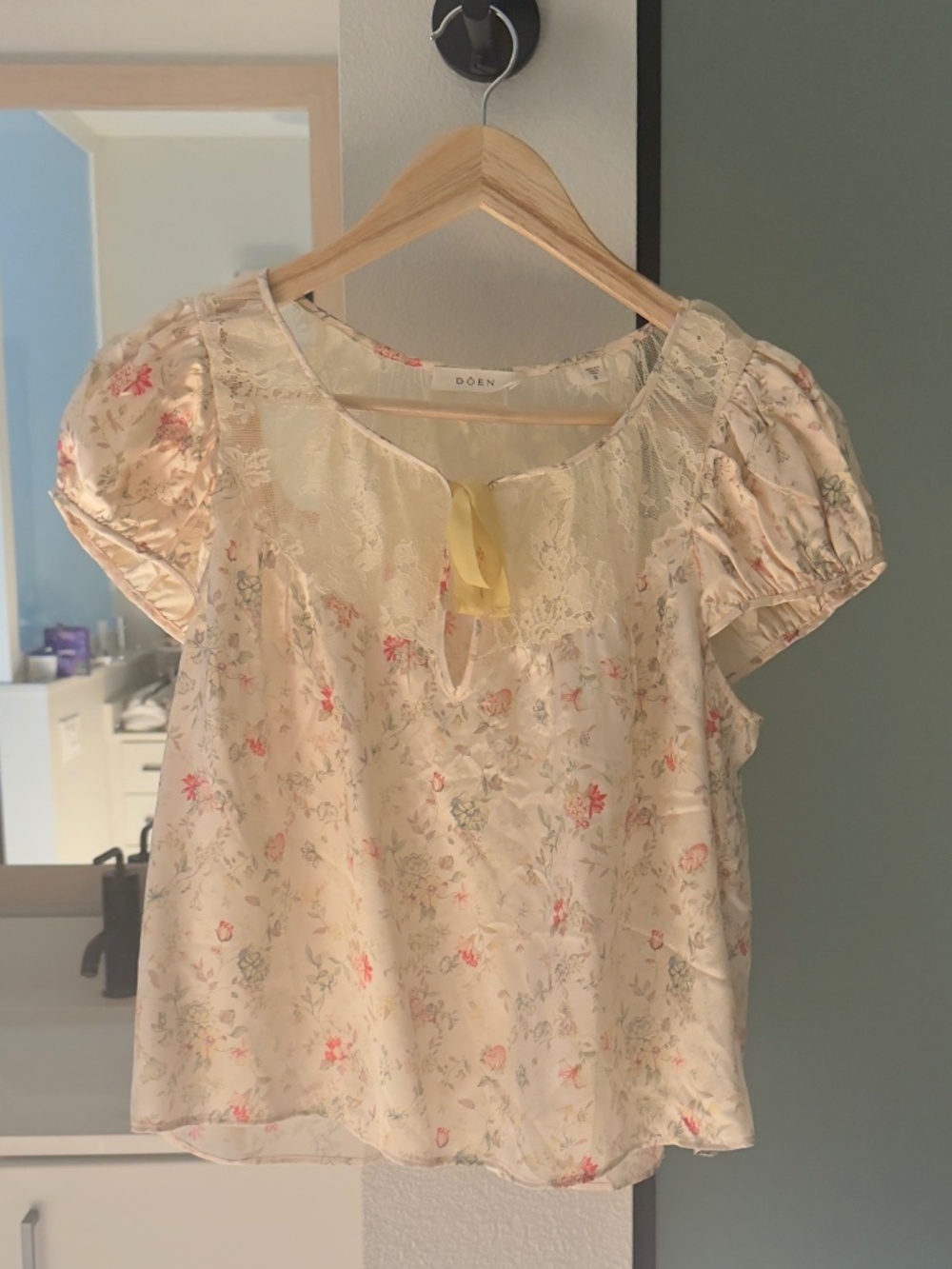 Doen Camri Floral Print Silk Top
